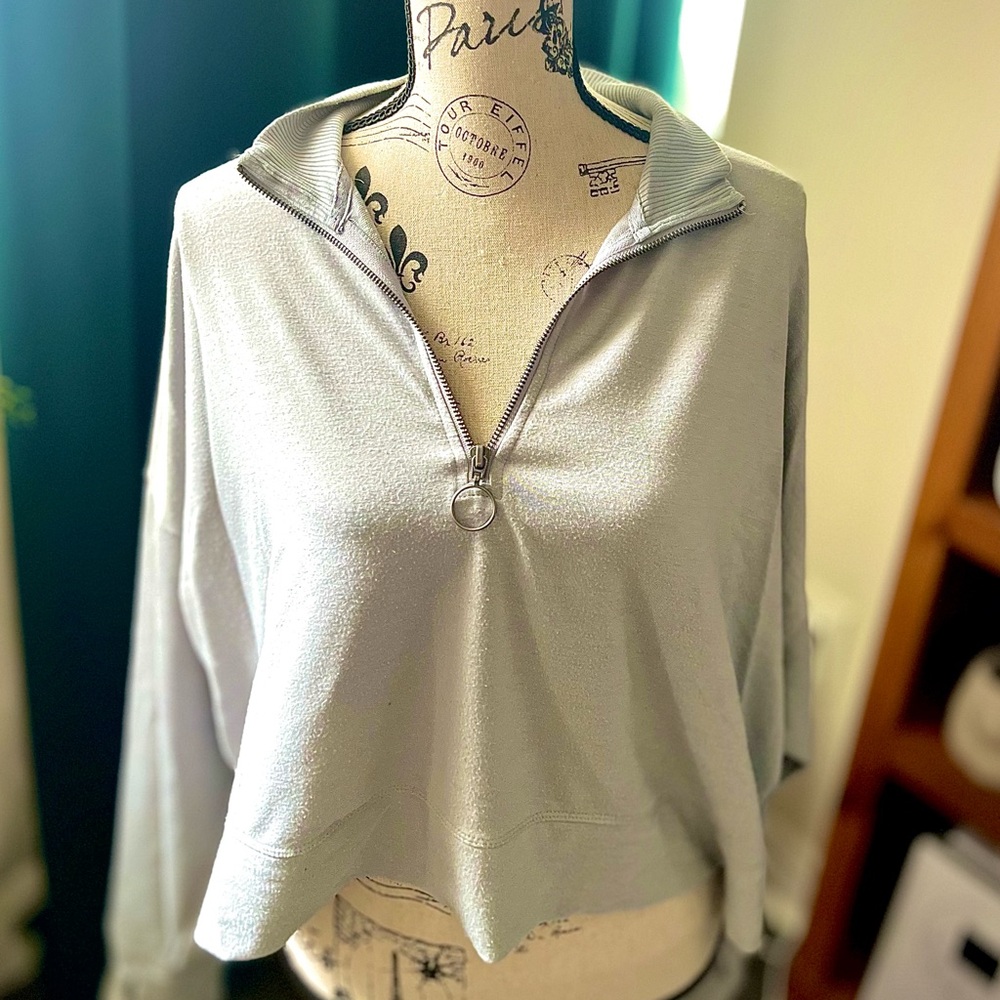 Ideology Light Gray Quarter-Zip Sweatshirt